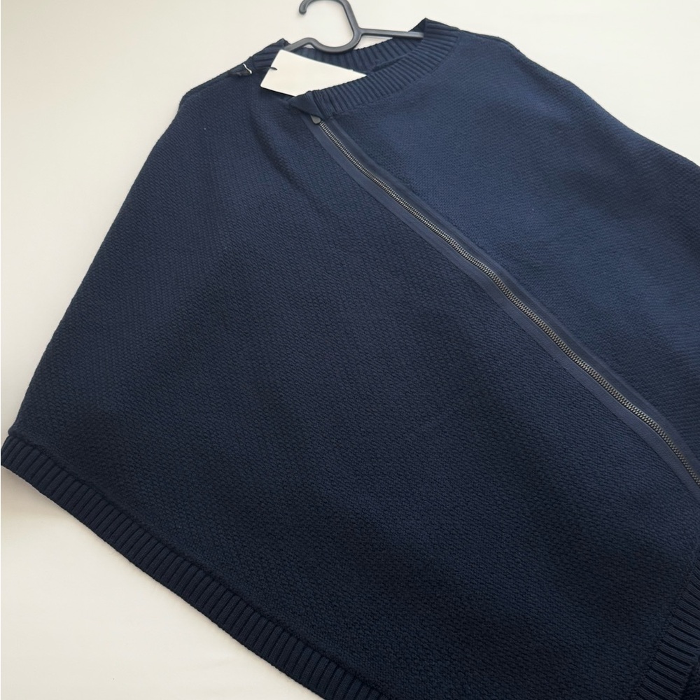 NWT Lululemon On the Go Poncho, True Navy - Picture 5 of 10